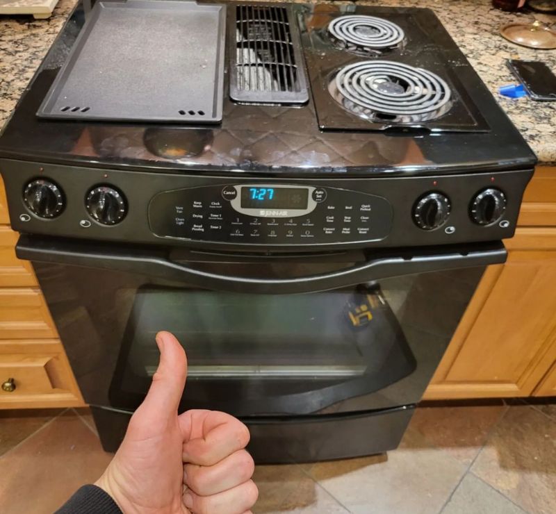 Stove repair in The Beaches