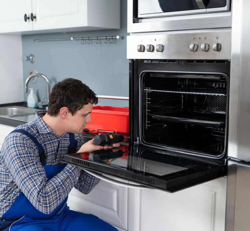 Oven Repair Service in Leslieville
